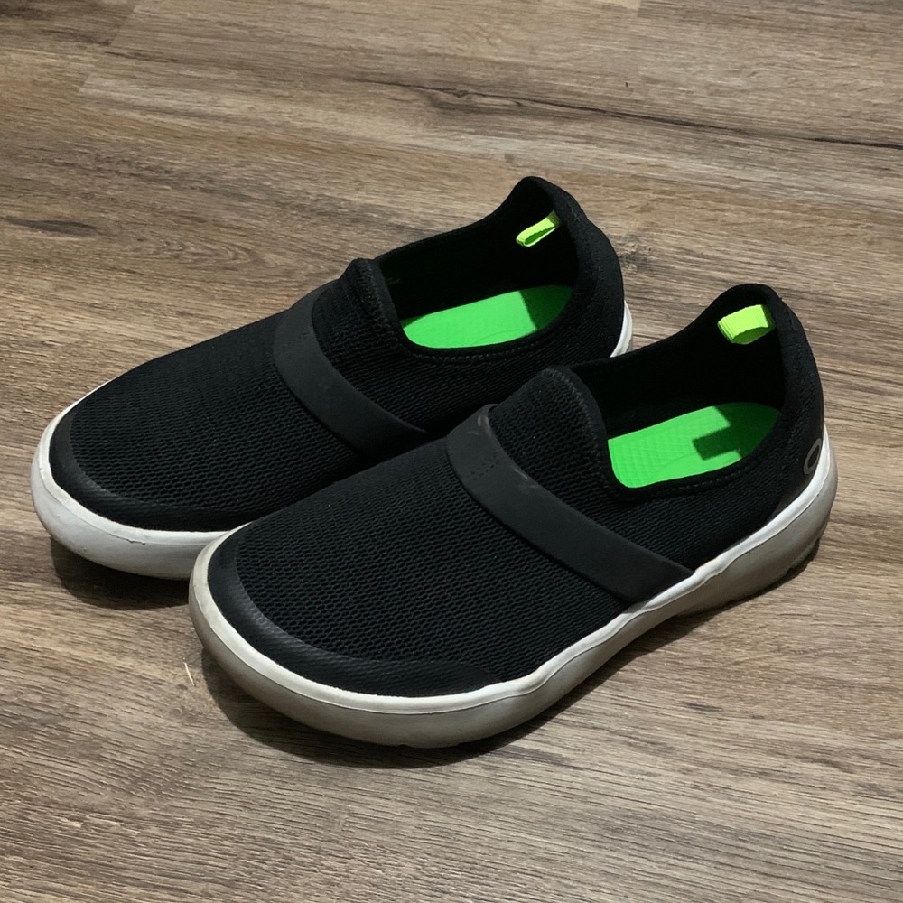 Oofos OOMG low shoe